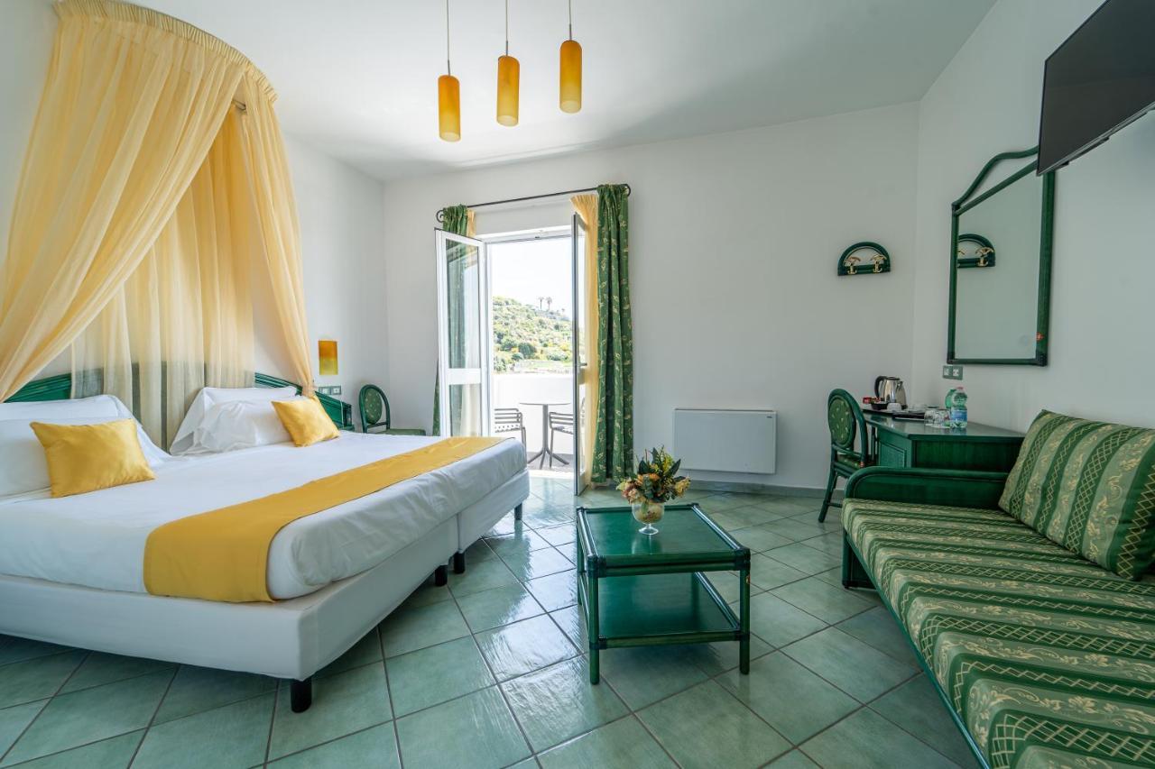 Borgo Romantica - Resort & Spa Sant'Angelo  Экстерьер фото
