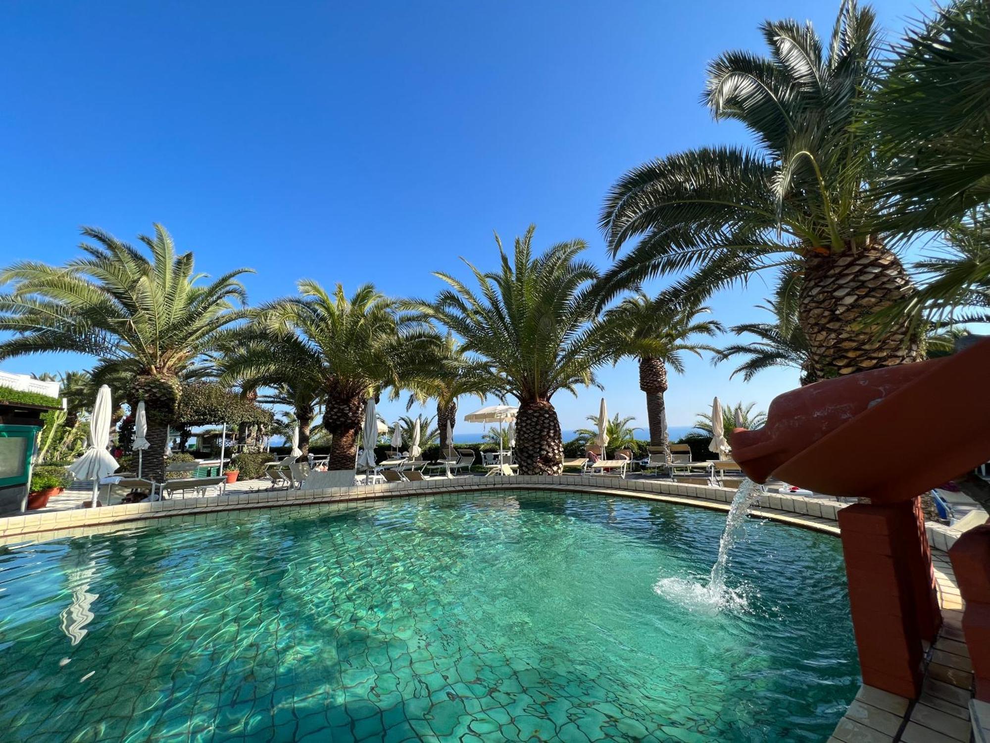 Borgo Romantica - Resort & Spa Sant'Angelo  Экстерьер фото