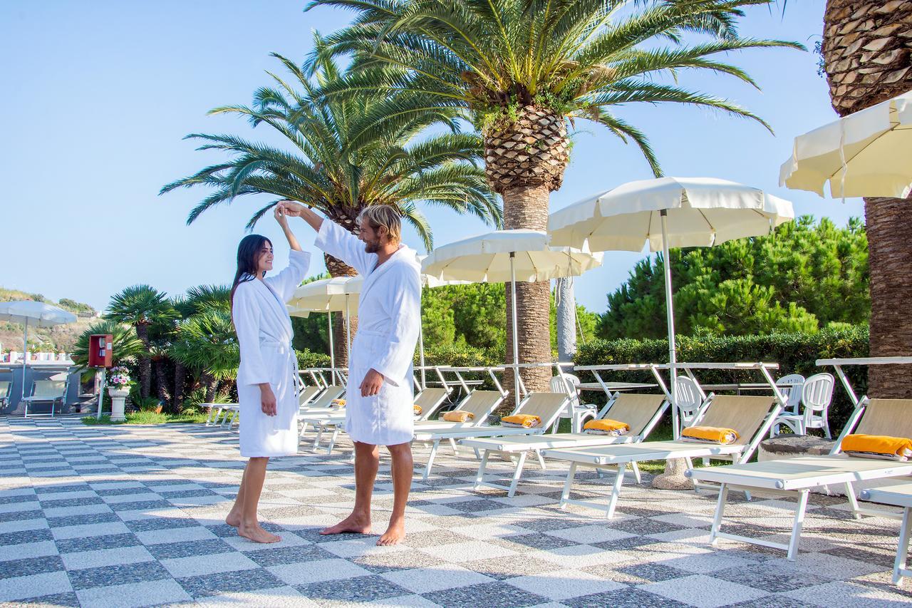 Borgo Romantica - Resort & Spa Sant'Angelo  Экстерьер фото